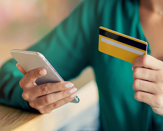 Carrying a Credit Card Balance vs. Paying in Full?